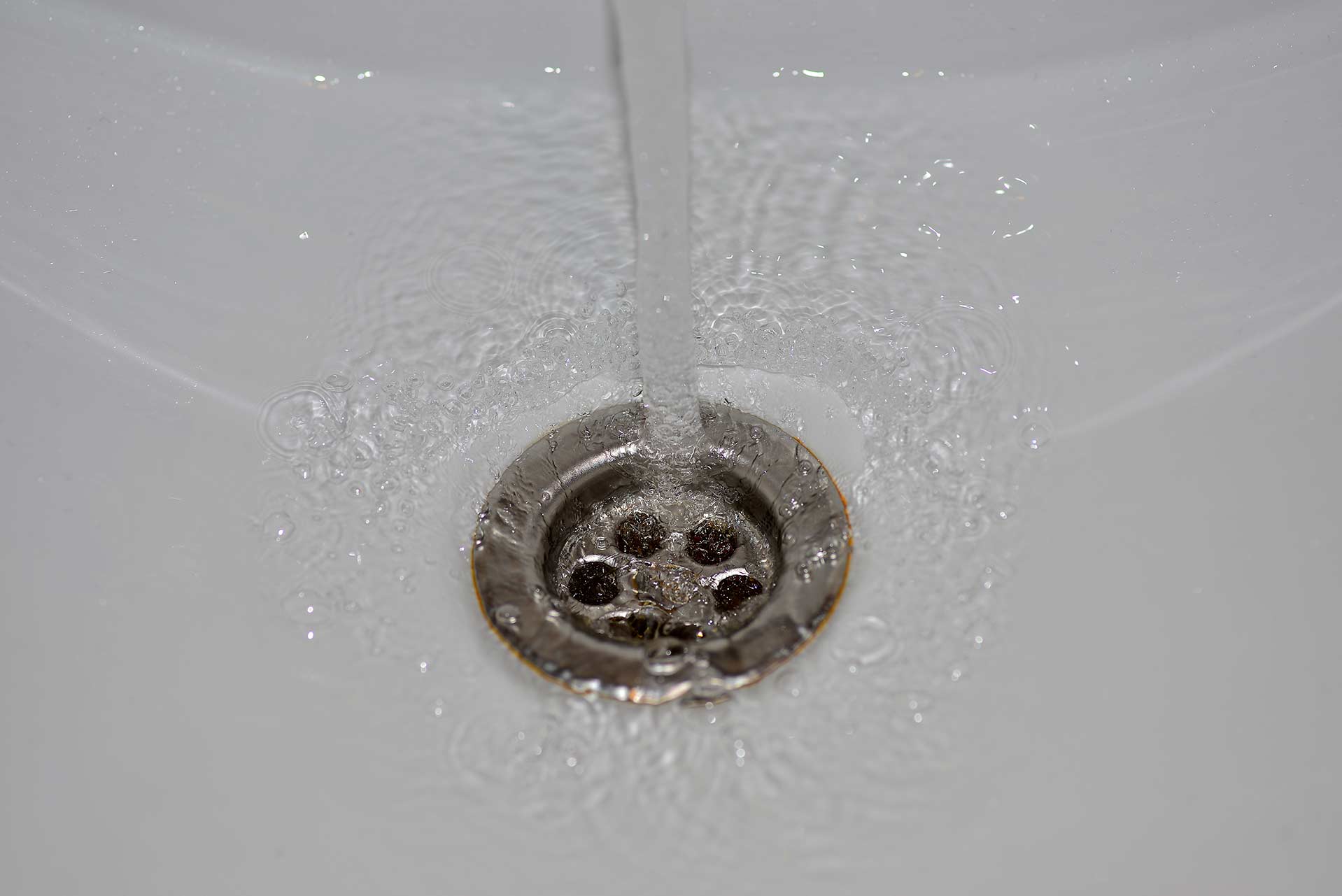 A2B Drains provides services to unblock blocked sinks and drains for properties in Clapham.